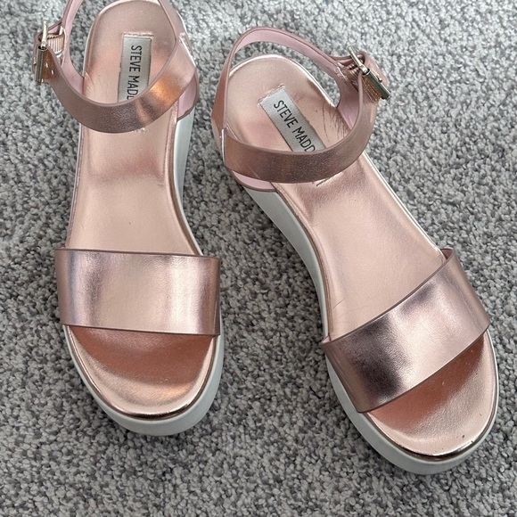 Steve Madden “ delight” Metallic Rose Women's Sandals 7 - Picture 10 of 11